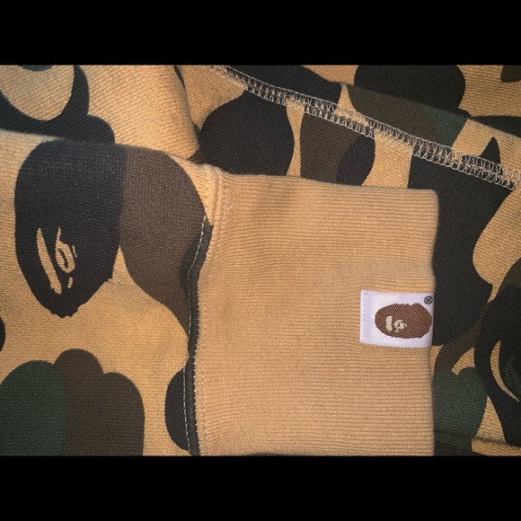 Bape hoodie - Picture 7 of 7